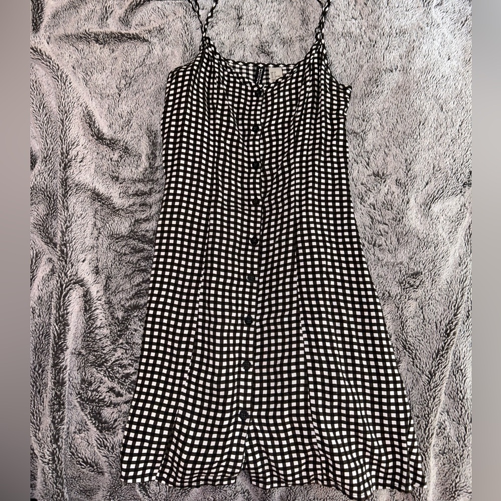 Black and white gingham button down dress H&M size 2